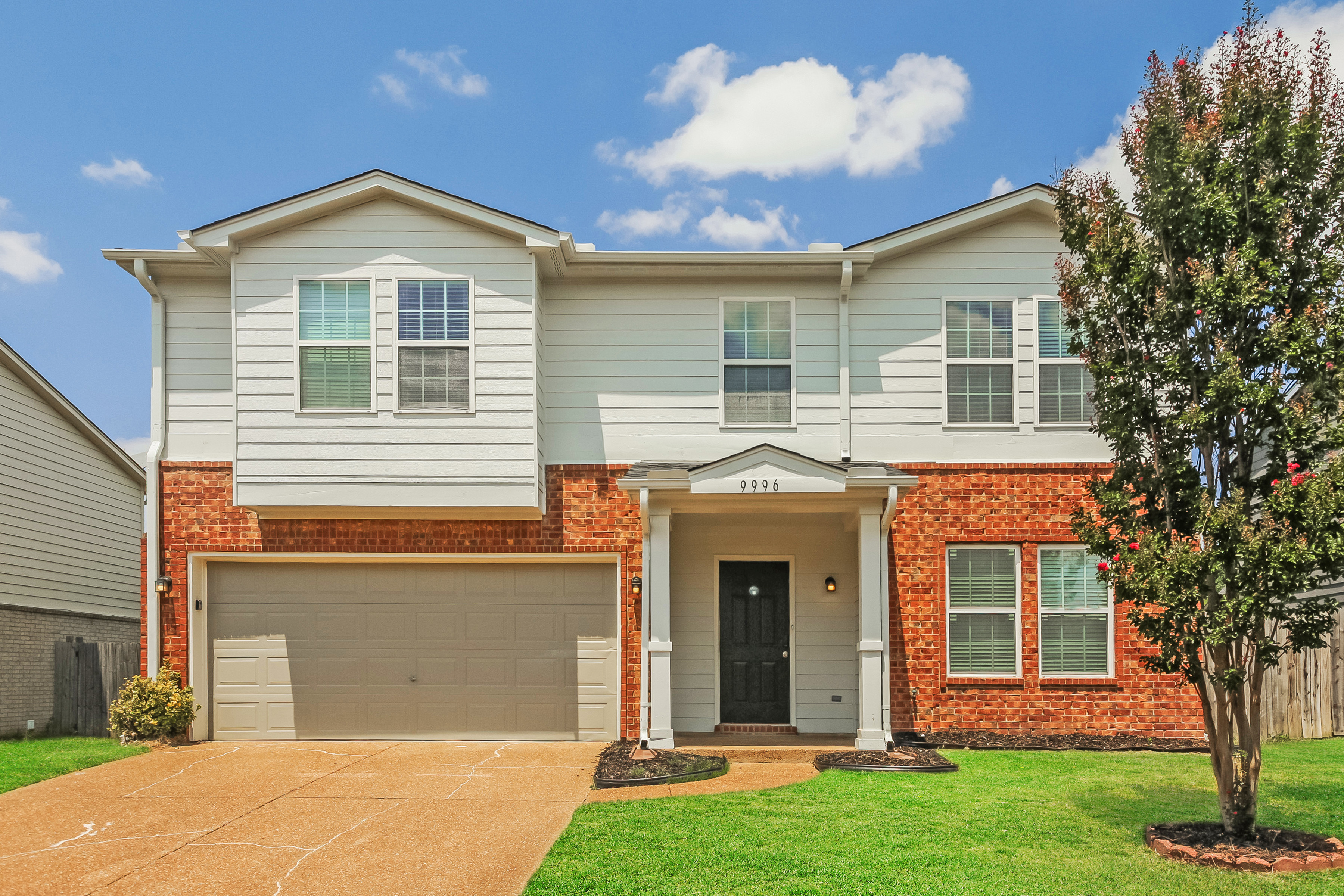 9996 CHARIDEN DR CORDOVA, TN 38016